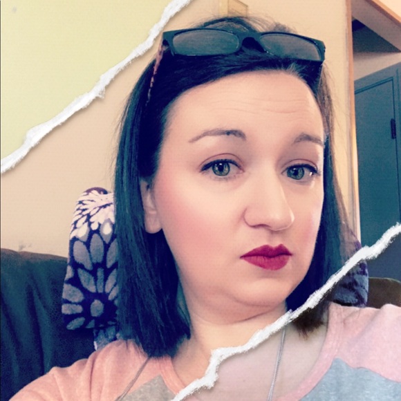 Meet your Posher, Mindi - Picture 1 of 1